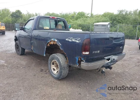 2002 Ford F-150 Xl/Xlt z USA, uszkodzony, nr VIN 2FTRF18W02CA21091